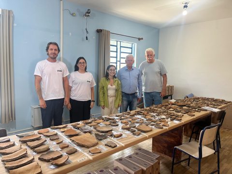 Arqueólogos Vagner Perondi e Juliana Soares, Produtora Cultural Ariane Gassen Vargas, Vice-prefeito Valdomiro Fiss e Prefeito Municipal de Dona Francisca Saul Dal Forno Reck.